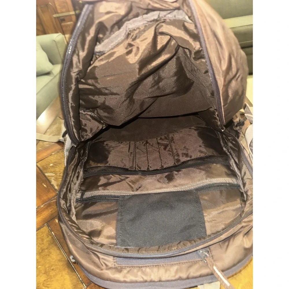 Vintage DC Shoes Skating Backpack Hiking‎ Skateboard Brown Tan Y2K